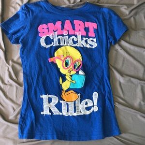 ‘smart chicks rule’ tee